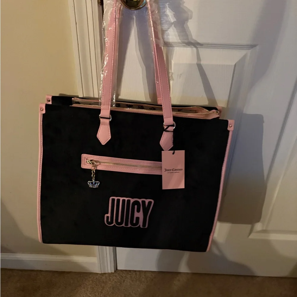 Juicy Couture Black‎ Tote with Pink Highlights